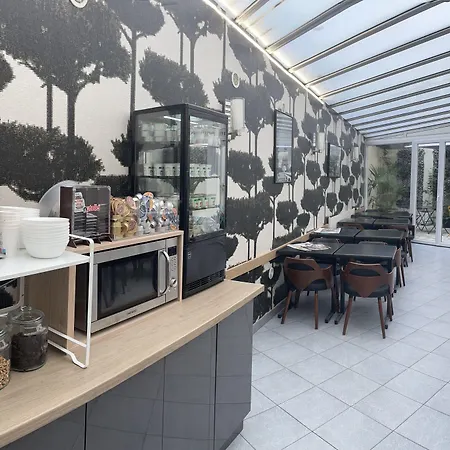 Hotel Lilas Gambetta-3