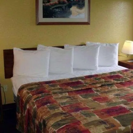 Rodeway Inn Salina North-3