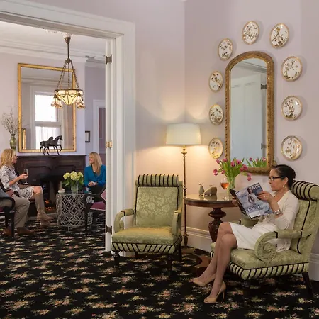 Saratoga Arms Hotel-2