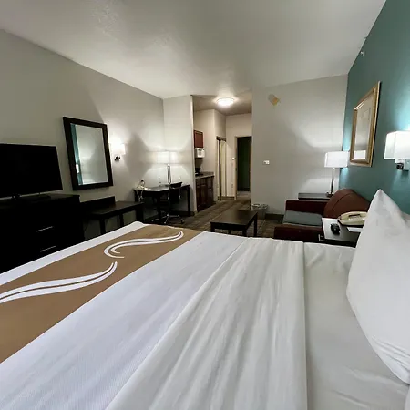 Quality Inn & Suites Near University-3