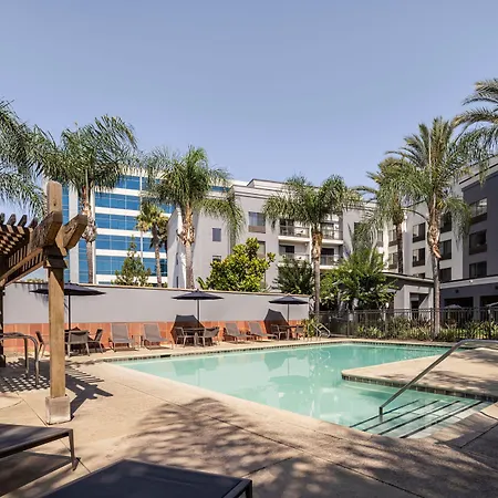 Courtyard Los Angeles Burbank Airport-3