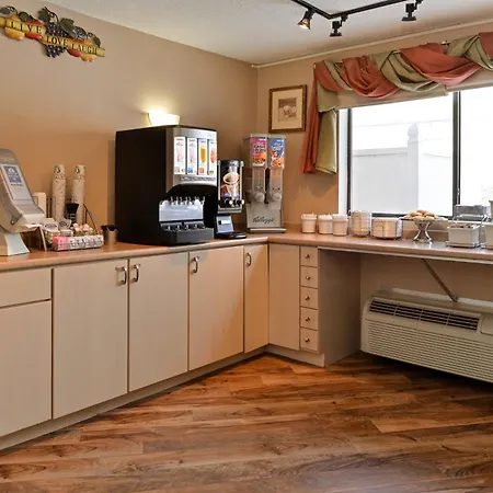 Americas Best Value Inn New Paltz-2
