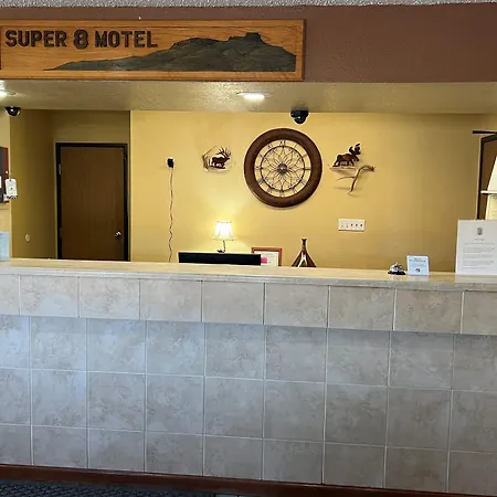 Super 8 By Wyndham Trinidad-2