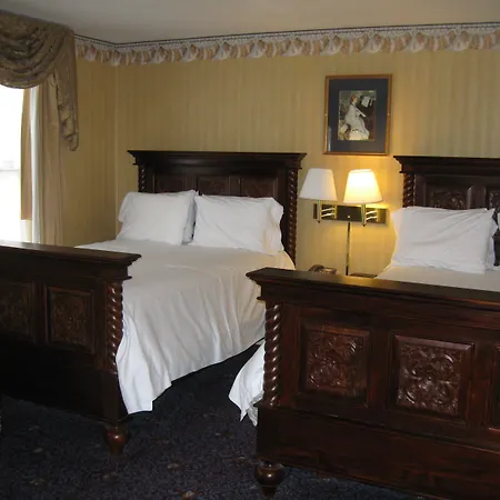 The Inn At Saratoga-3
