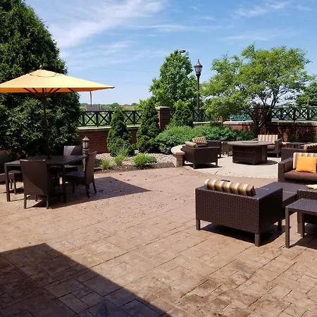 Courtyard By Marriott Madison East-3
