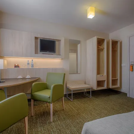 Hotel Reytan-2