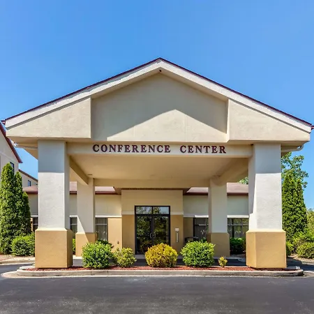 Comfort Suites Rolla-3