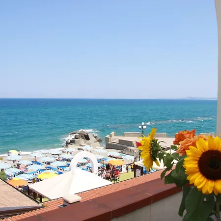 Hotel Il Gabbiano Beach-3