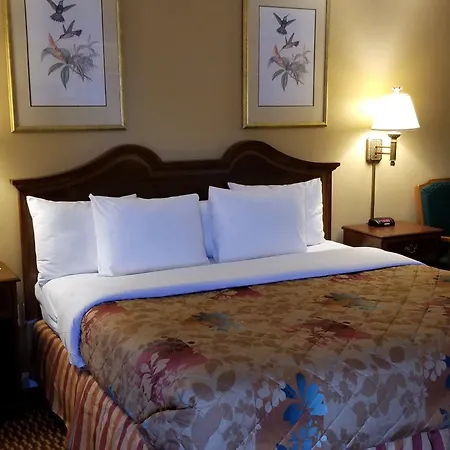 Scottish Inns Sturbridge-2