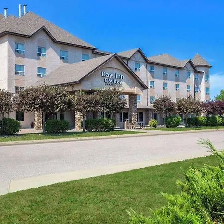 Days Inn & Suites By Wyndham West Edmonton-3
