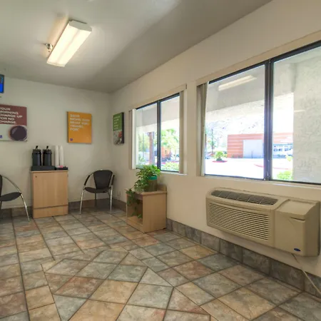 Motel 6-Palm Springs, Ca - Downtown-3