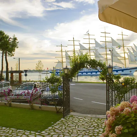 Viktoria Palace Hotel-2