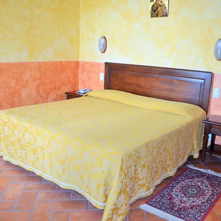 Hotel Oasi Neumann-2