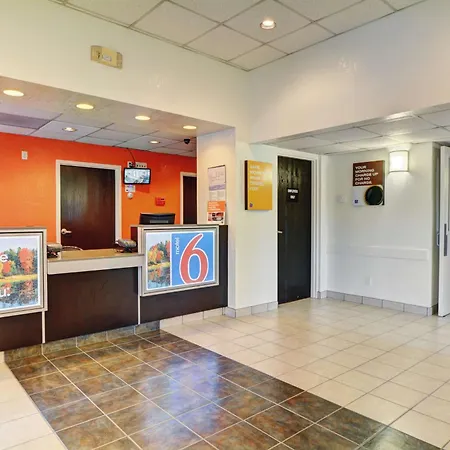 Motel 6-Seekonk, Ma - Providence East-3