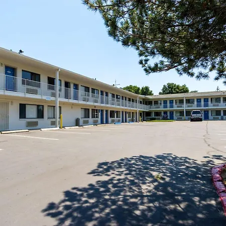 Motel 6-Redding, Ca - Central-3