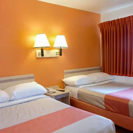 Motel 6 Weed - Mount Shasta-2