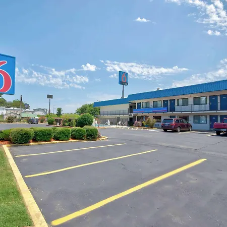 Motel 6-Russellville, Ar-3