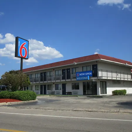 Motel 6-Meridian, Ms-2