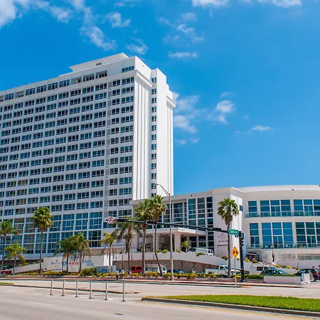 Design Suites Miami Beach-3