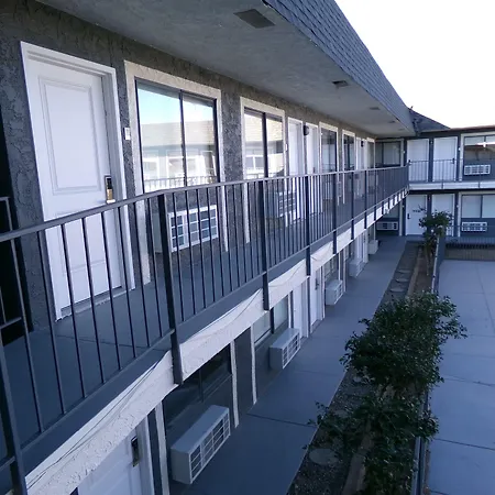Clarion Pointe Ridgecrest Near China Lake Naval Station-3