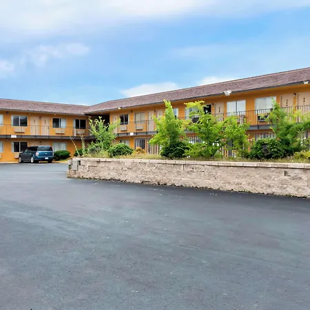 Americas Best Value Inn Stillwater-2