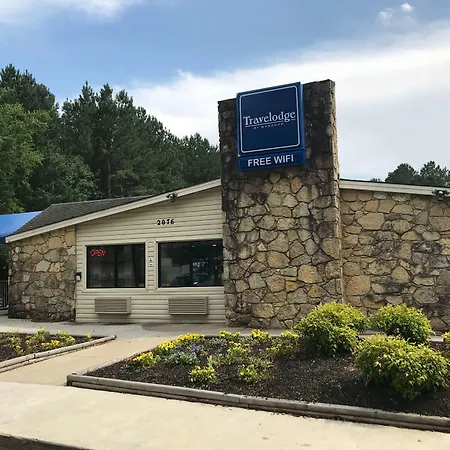 Travelodge By Wyndham Fayetteville-2