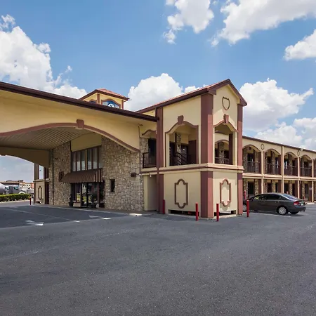 Americas Best Value Inn Buda-2