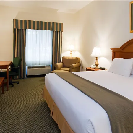 Holiday Inn Express Hotel & Suites Emporia By Ihg-3