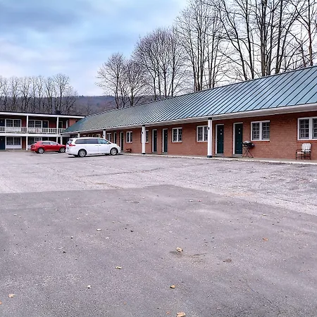 Colonial Motel And Spa-3