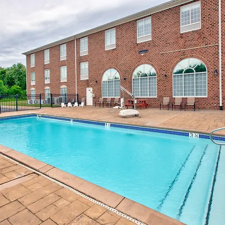 Holiday Inn Express Hotel & Suites Warrenton By Ihg-2