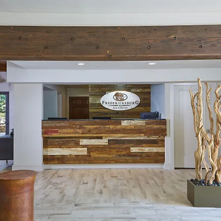 Fredericksburg Inn And Suites-3