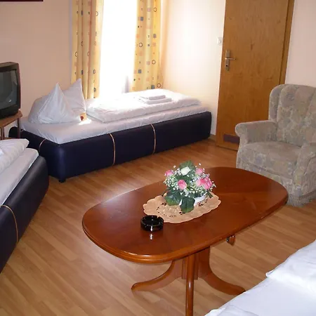 Hotel Garni Djaran-3