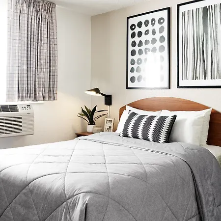 Intown Suites Extended Stay New Orleans La - Metairie-3