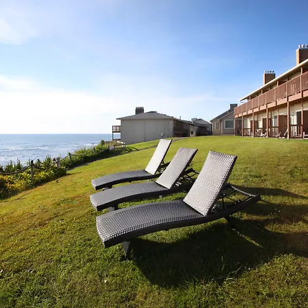 Clarion Inn Surfrider Resort-2