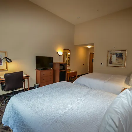 Hampton Inn & Suites Bremerton-3