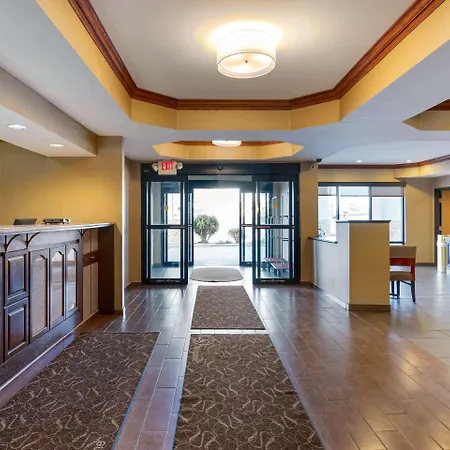 Comfort Suites South Haven Near I-96-2