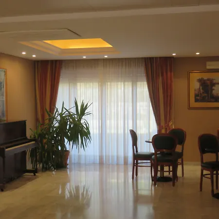 Hotel Oasi Dei Discepoli-2