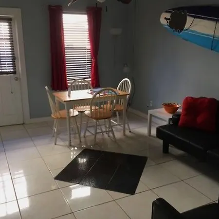 St Maurice Beach Inn-2