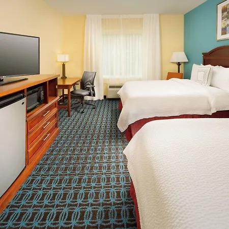 Fairfield Inn & Suites By Marriott Marshall-3