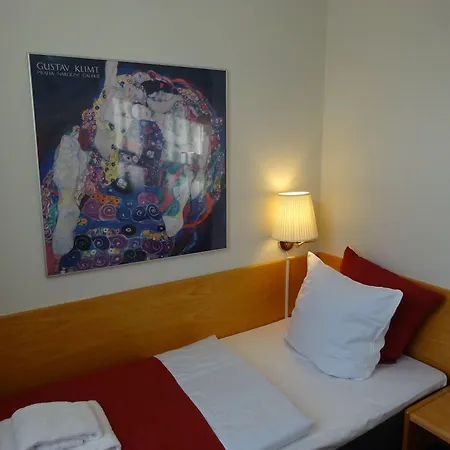 City Hotel Nebo-2