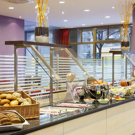 Holiday Inn Express Berlin City Centre By Ihg-3