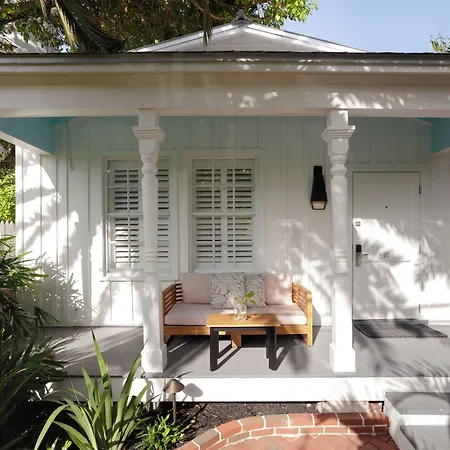 Lighthouse Hotel - Key West Historic Inns-3