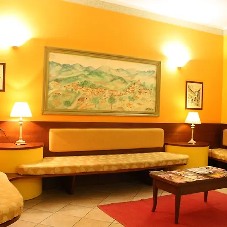 Hotel Sara-3