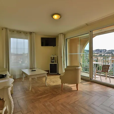 Best Western Plus Soleil et Jardin-2
