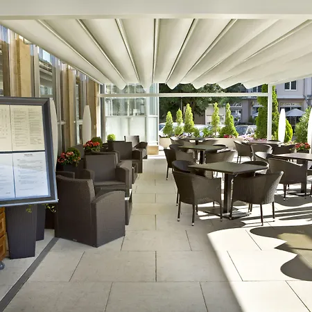 Apollo Hotel Bratislava-3