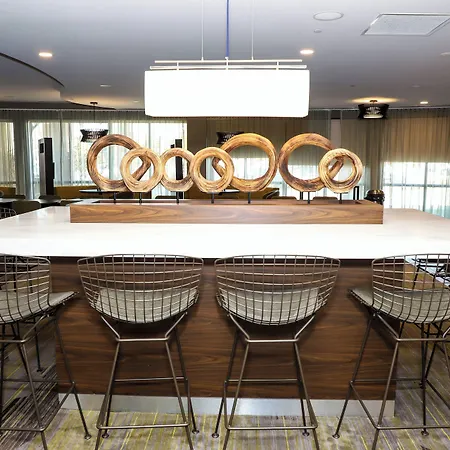 Courtyard By Marriott Toronto Brampton-3