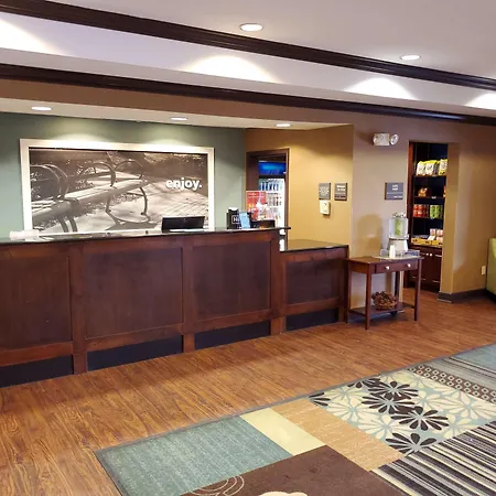Hampton Inn Stow-3