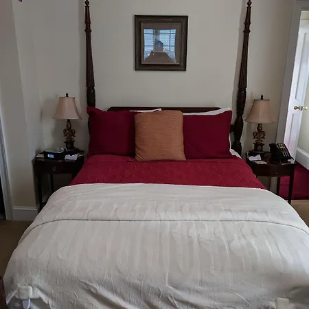 Almondy Inn Bed & Breakfast-3