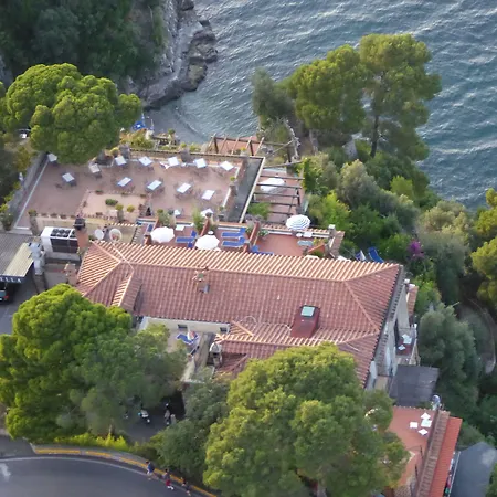 Hotel La Tonnarella-3