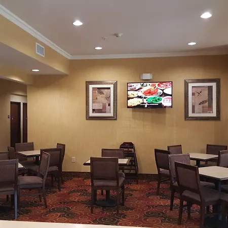 Microtel Inn & Suites By Wyndham Corpus Christi/Aransas Pass-2